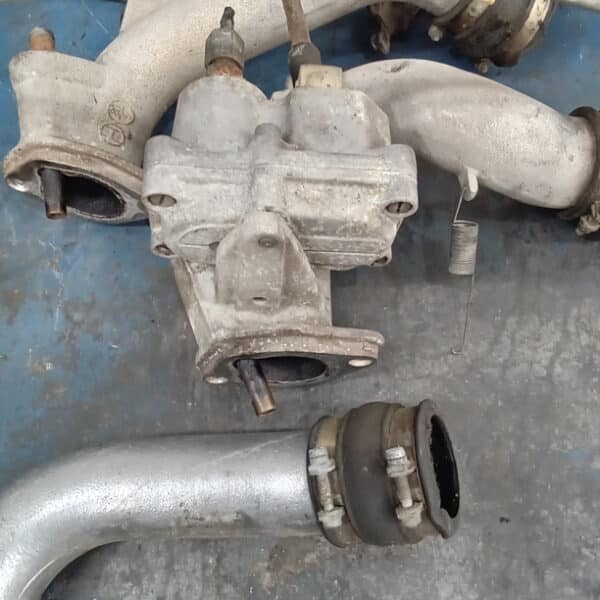 290726 1981 Porsche 911 Air Box Removal 9