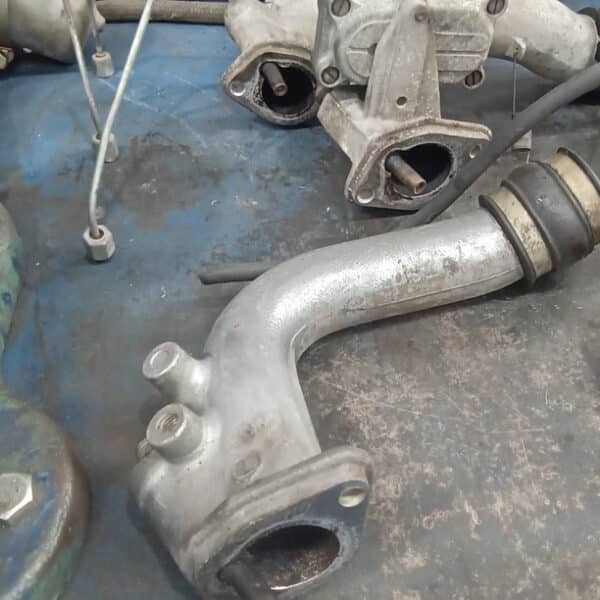 310726 1981 Porsche 911 Inlets Throttle Body and Metering Unit Cleaned 8