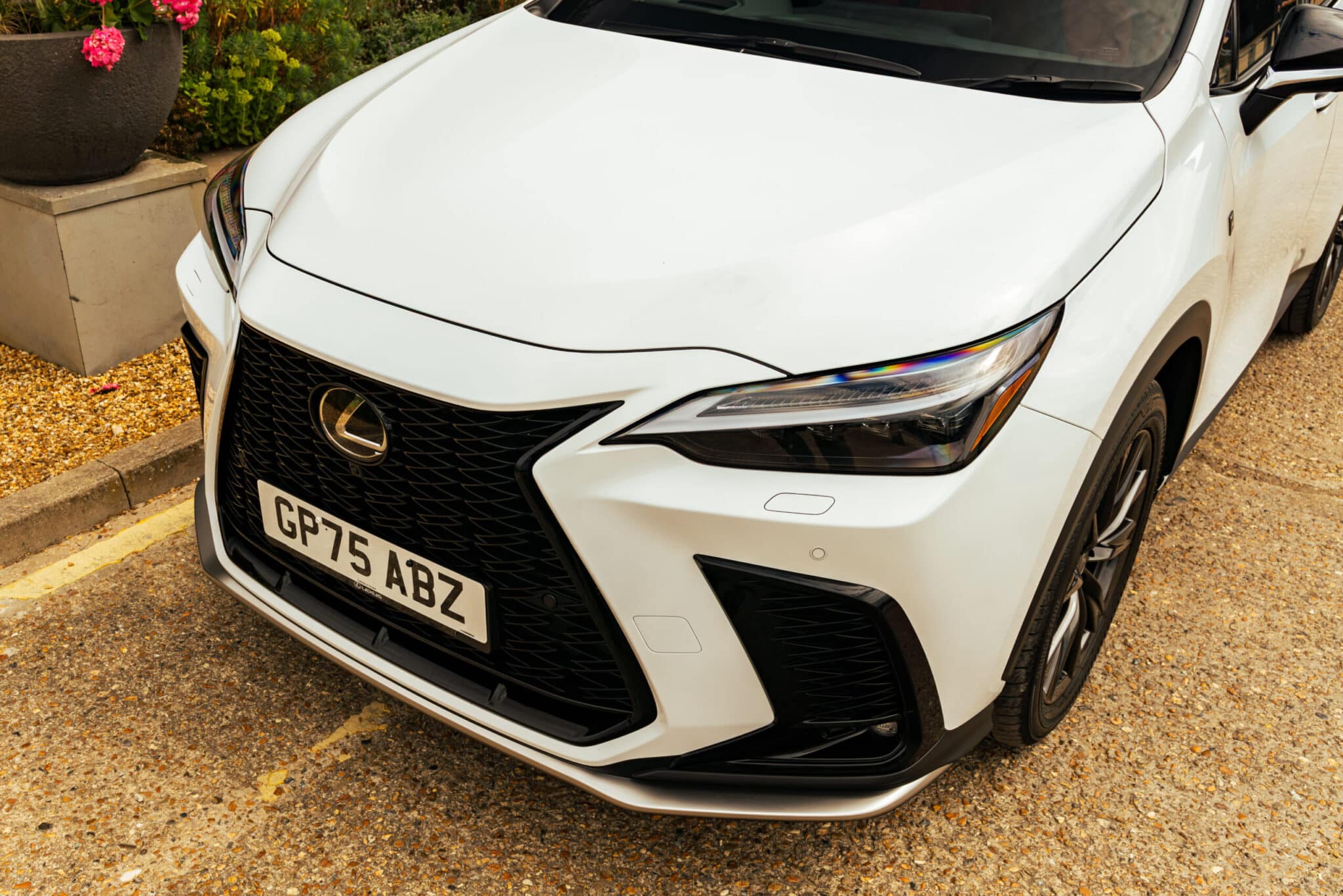 Lexus NH450H 9 scaled