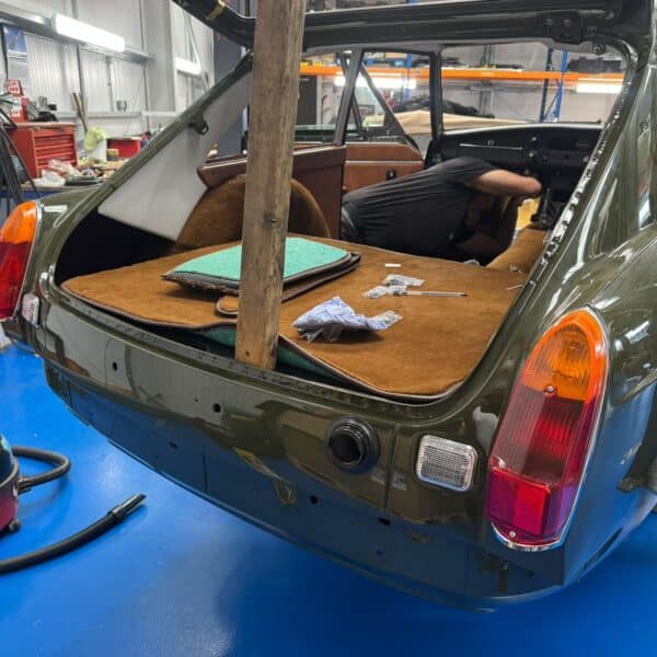 MGB GT V8
