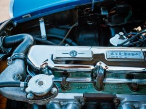 1970 MGC Roadster-02