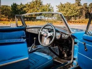 1970 MGC Roadster-10