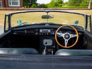 1971 MGB Roadster green-18