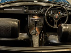 1973 MG B Blue_ (61)