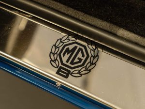 1973 MG B Blue_ (73)