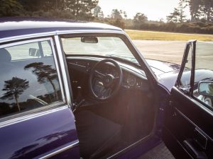 1973 MGB GT V8 purple-06