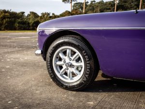 1973 MGB GT V8 purple-13