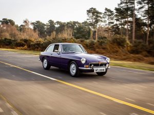 1973 MGB GT V8 purple-18