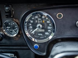 1973 MGB GT V8 purple-19