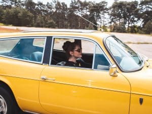 1973 Reliant Scimitar GTE Driving comp-01