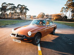 1975 MGB GT V8 - Orange-03