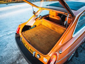 1975 MGB GT V8 - Orange-12