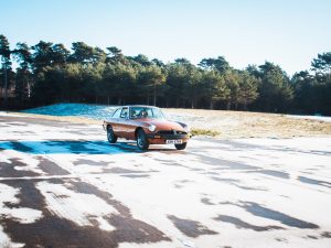 1975 MGB GT V8 - Orange - in motion-3