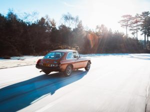 1975 MGB GT V8 - Orange - in motion-5