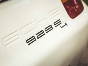 1989 Porsche 928 S4 Product Photos-42