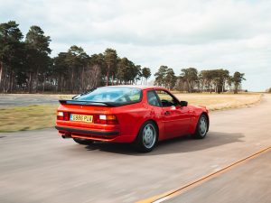 1990 Porsche 944 turbo in motion-1