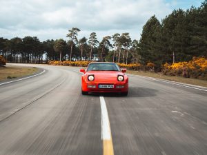 1990 Porsche 944 turbo in motion-2