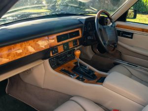 1995 Jaguar XJS_ (23)