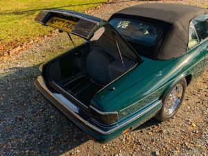 1995 Jaguar XJS_ (52)