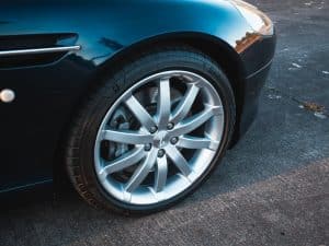 2005 Aston Martin DB9 (18)