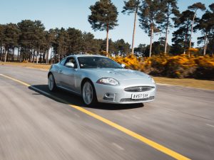 2007 Jaguar XKR in motion V2-1