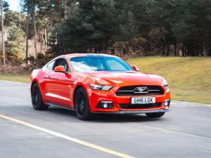 2016 Ford Mustang in motion-3