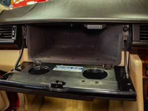 Mercedes 300CE Red - 1991_ (77)