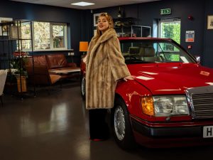 Mercedes 300CE Red - 1991_ (85)