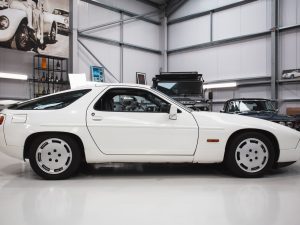 Porsche 928 S4-08