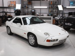 Porsche 928 S4-09