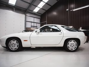 Porsche 928 S4-13