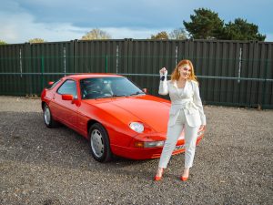 Porsche 928 Series 4 Red 1989_ (4)