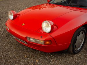 Porsche 928 Series 4 Red 1989_ (72)