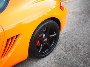 Porsche Cayman S Orange-18